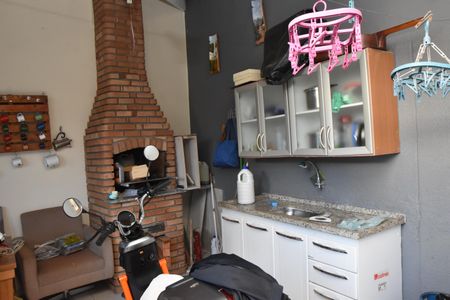 Casa à venda com 166m², 2 quartos e 2 vagas