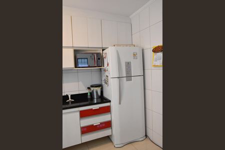 Casa à venda com 166m², 2 quartos e 2 vagas
