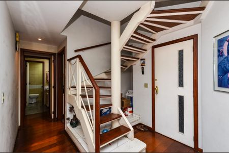 Apartamento à venda com 175m², 2 quartos e 2 vagasAcesso á Cobertura