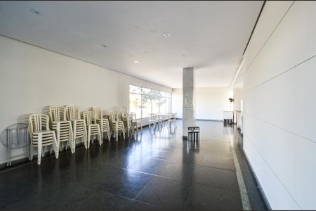 Apartamento à venda com 175m², 2 quartos e 2 vagasÁrea comum - Salão de festas