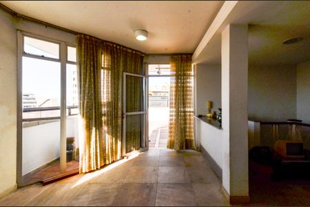 Apartamento à venda com 175m², 2 quartos e 2 vagasSala Cobertura
