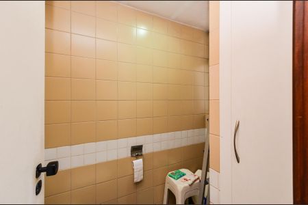 Banheiro de apartamento à venda com 2 quartos, 175m² em Funcionários, Belo Horizonte