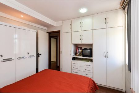 Apartamento à venda com 175m², 2 quartos e 2 vagasQuarto 1