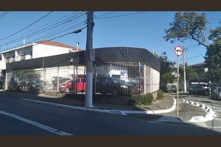 Fachada de casa à venda com 1 quarto, 330m² em Jardim das Laranjeiras, São Paulo