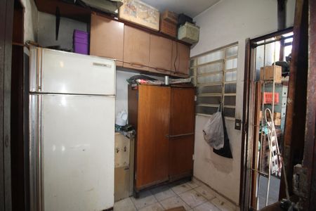 Casa à venda com 330m², 1 quarto e 8 vagasSala / Cozinha