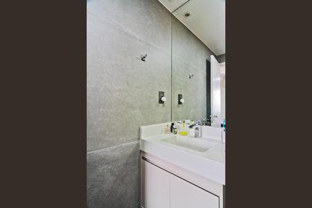 Banheiro da Suíte de apartamento à venda com 2 quartos, 71m² em Vila Ester (zona Norte), São Paulo