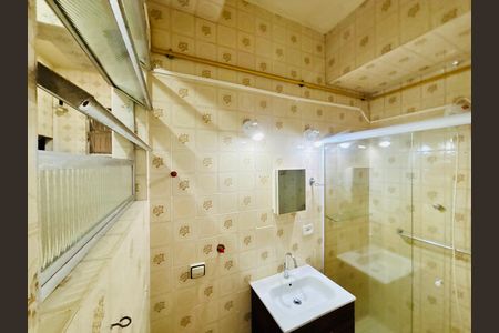 Banheiro de apartamento à venda com 1 quarto, 40m² em Copacabana, Rio de Janeiro