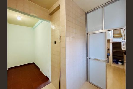 Apartamento à venda com 40m², 1 quarto e sem vaga Apartamento à venda com 40m², 1 quarto e sem vagaQuarto de serviço