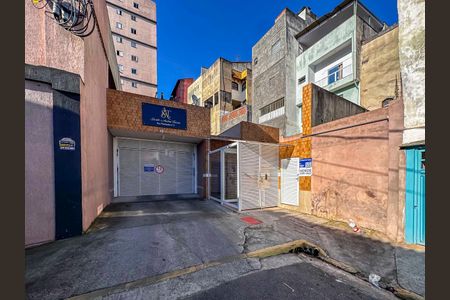 Apartamento à venda com 58m², 3 quartos e 1 vaga Apartamento à venda com 58m², 3 quartos e 1 vagaFachada e portaria