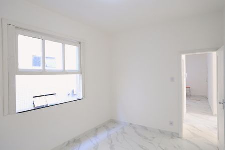 Quarto de apartamento para alugar com 2 quartos, 57m² em Funcionários, Belo Horizonte