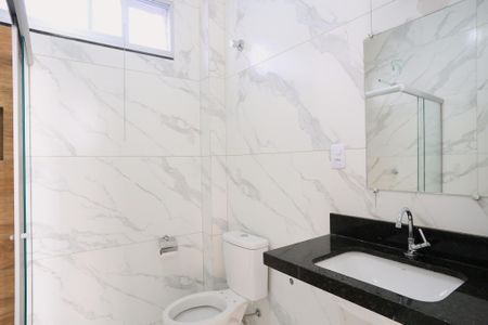 Banheiro de apartamento para alugar com 2 quartos, 57m² em Funcionários, Belo Horizonte