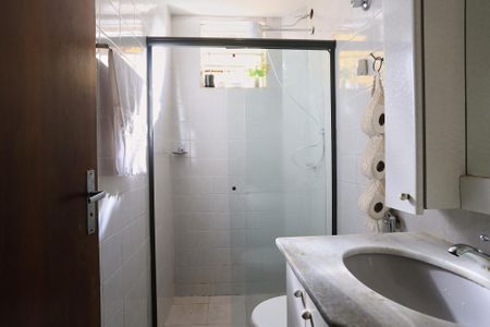Apartamento à venda com 71m², 3 quartos e 1 vaga Apartamento à venda com 71m², 3 quartos e 1 vagaBanheiro