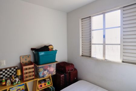 Quarto de apartamento à venda com 3 quartos, 71m² em Cachoeirinha, Belo Horizonte