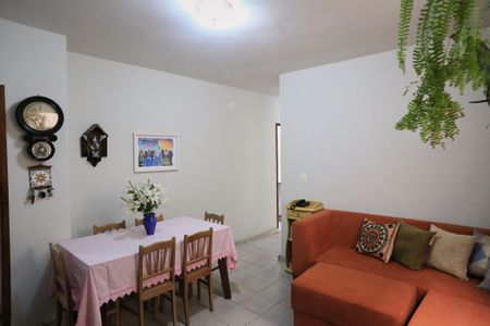 Sala de apartamento à venda com 3 quartos, 71m² em Cachoeirinha, Belo Horizonte
