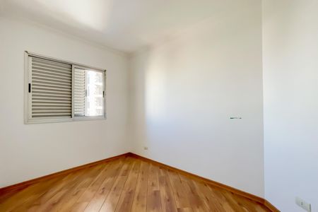 Apartamento à venda com 84m², 3 quartos e 2 vagasQuarto 2