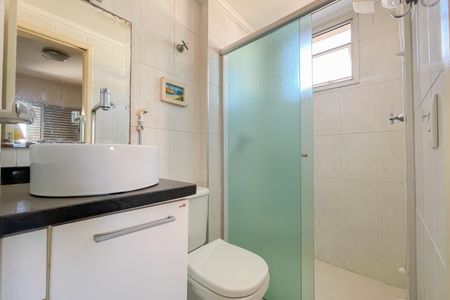 Apartamento à venda com 84m², 3 quartos e 2 vagasBanheiro da Suíte