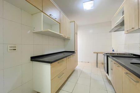 Apartamento à venda com 84m², 3 quartos e 2 vagasCozinha