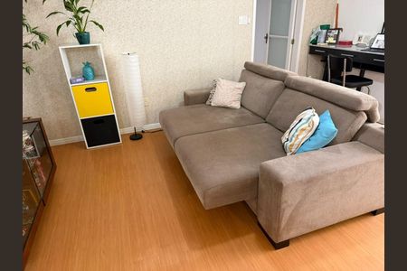 Apartamento para alugar com 130m², 3 quartos e sem vaga Apartamento para alugar com 130m², 3 quartos e sem vagaSala