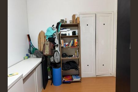 Apartamento para alugar com 130m², 3 quartos e sem vaga Apartamento para alugar com 130m², 3 quartos e sem vagaQuarto
