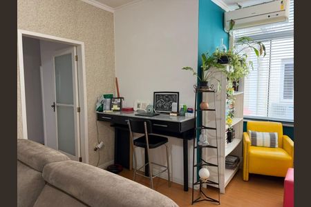 Sala de apartamento para alugar com 3 quartos, 130m² em Auxiliadora, Porto Alegre