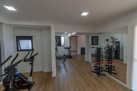Apartamento para alugar com 43m², 2 quartos e 1 vaga Apartamento para alugar com 43m², 2 quartos e 1 vagaÁrea comum - Academia
