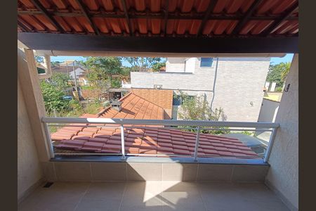 VARANDA QUARTO 1 de casa de condomínio para alugar com 2 quartos, 70m² em Condomínio Porto Seguro, Rio das Ostras