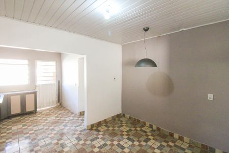 Casa para alugar com 128m², 3 quartos e 5 vagas Casa para alugar com 128m², 3 quartos e 5 vagasSala