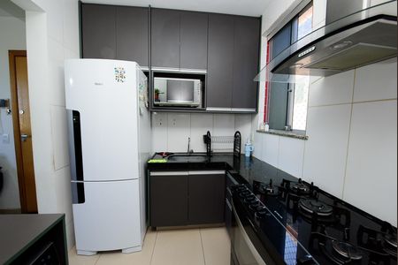 Apartamento à venda com 48m², 2 quartos e 1 vaga Apartamento à venda com 48m², 2 quartos e 1 vagaCozinha