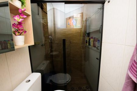 Apartamento à venda com 48m², 2 quartos e 1 vaga Apartamento à venda com 48m², 2 quartos e 1 vagaBanheiro