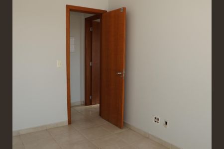 Apartamento para alugar com 67m², 2 quartos e 2 vagas Apartamento para alugar com 67m², 2 quartos e 2 vagasQuarto
