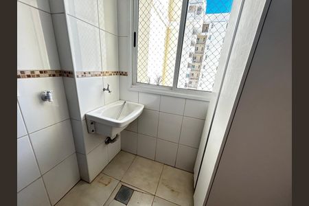 Apartamento para alugar com 67m², 2 quartos e 2 vagas Apartamento para alugar com 67m², 2 quartos e 2 vagasÁrea de serviço