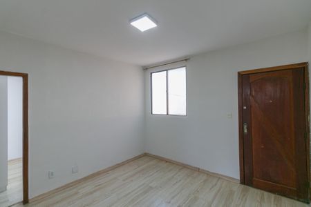 Apartamento à venda com 2 quartos, 60m² em São João Batista, Belo Horizonte