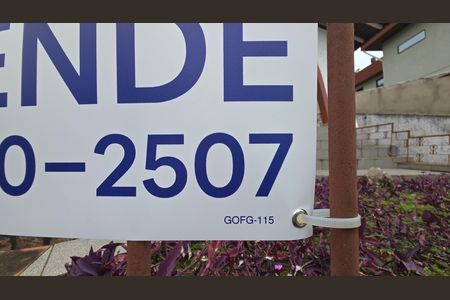 Plaquinha de casa à venda com 2 quartos, 558m² em Chácara das Pedras, Porto Alegre