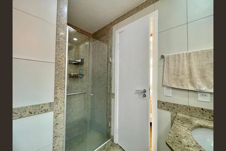Apartamento para alugar com 110m², 2 quartos e 2 vagas
