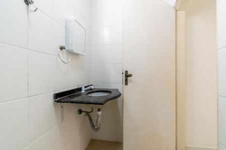 Casa para alugar com 45m², 1 quarto e sem vaga Casa para alugar com 45m², 1 quarto e sem vagaBanheiro
