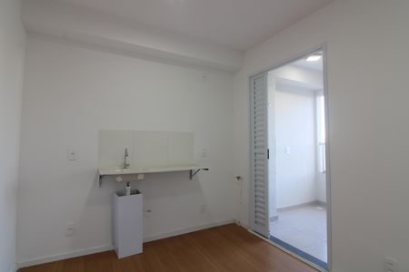 Apartamento para alugar com 2 quartos, 29m² em Jardim Danfer, São Paulo