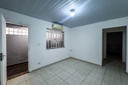 Sala de casa para alugar com 2 quartos, 100m² em Vila Bertioga, São Paulo