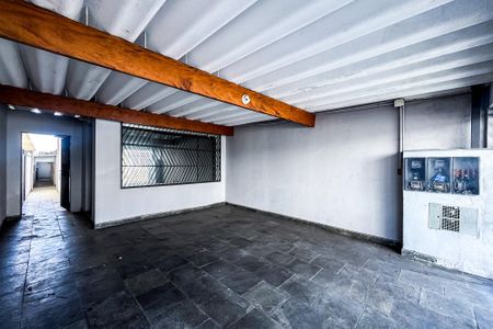 Garagem de casa para alugar com 2 quartos, 100m² em Vila Bertioga, São Paulo