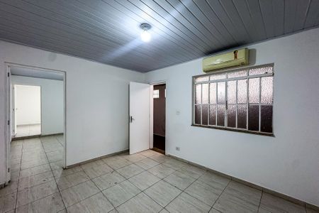 Sala de casa para alugar com 2 quartos, 100m² em Vila Bertioga, São Paulo