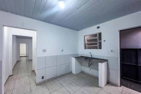 Cozinha de casa para alugar com 2 quartos, 100m² em Vila Bertioga, São Paulo