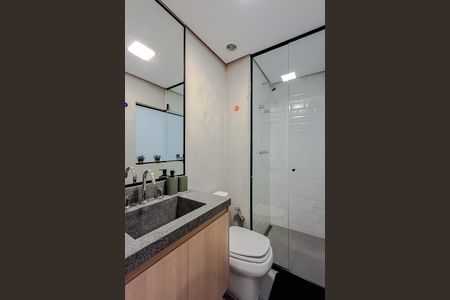 Banheiro de kitnet/studio para alugar com 1 quarto, 22m² em Vila Mariana, São Paulo