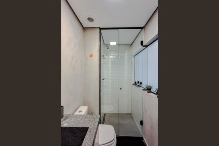 Banheiro de kitnet/studio para alugar com 1 quarto, 22m² em Vila Mariana, São Paulo
