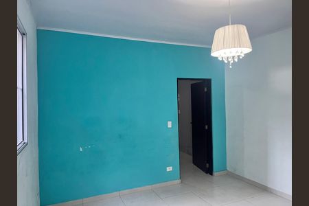 Casa para alugar com 3 quartos, 100m² em Parque dos Bancarios, São Paulo