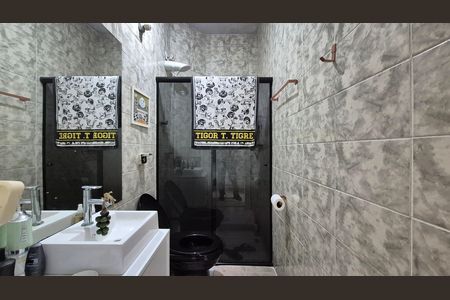 Casa à venda com 300m², 4 quartos e 5 vagas Casa à venda com 300m², 4 quartos e 5 vagasBanheiro