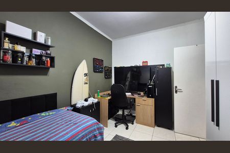 Casa à venda com 300m², 4 quartos e 5 vagas Casa à venda com 300m², 4 quartos e 5 vagasQuarto 3