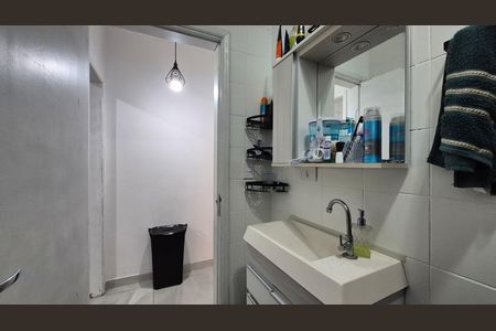 Casa à venda com 300m², 4 quartos e 5 vagas Casa à venda com 300m², 4 quartos e 5 vagasBanheiro - Fundos