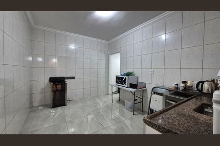 Casa à venda com 300m², 4 quartos e 5 vagas Casa à venda com 300m², 4 quartos e 5 vagasCozinha - Fundos