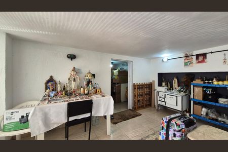 Casa à venda com 300m², 4 quartos e 5 vagas Casa à venda com 300m², 4 quartos e 5 vagasEscritorio - Garagem