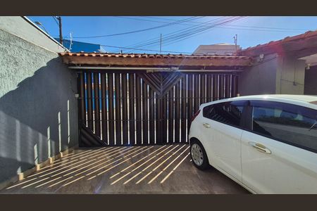 Garagem de casa à venda com 4 quartos, 300m² em Vila Cecilia Maria, Santo André
