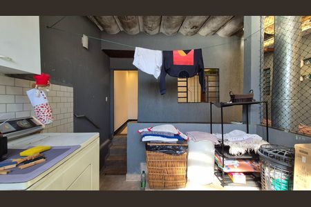 Casa à venda com 300m², 4 quartos e 5 vagas Casa à venda com 300m², 4 quartos e 5 vagasArea de serviço - Fundos